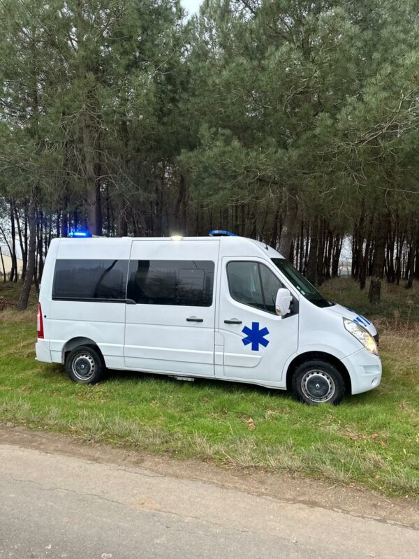 Renault Master 3 2019 ambulance - Image 7