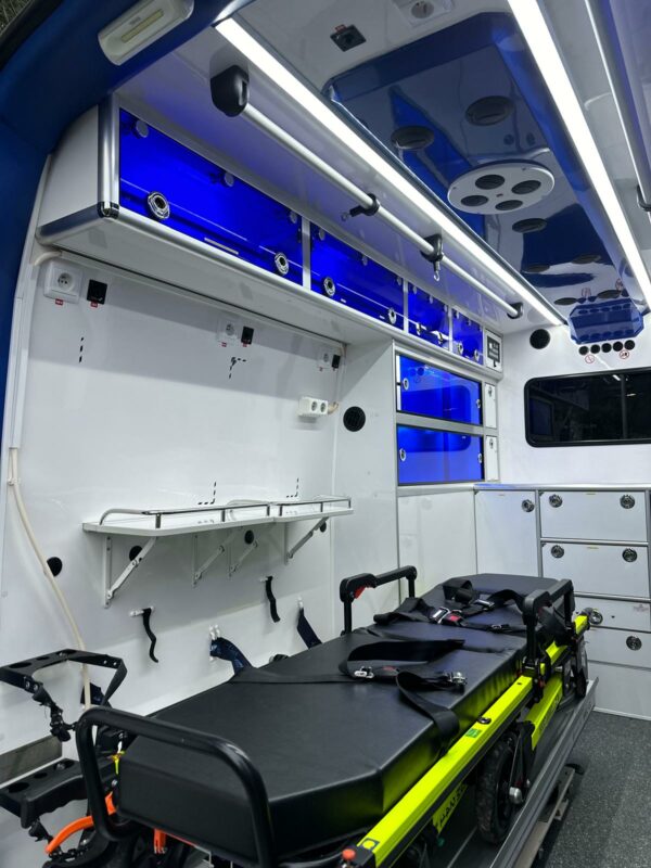 Renault Master 3 2019 ambulance - Image 13