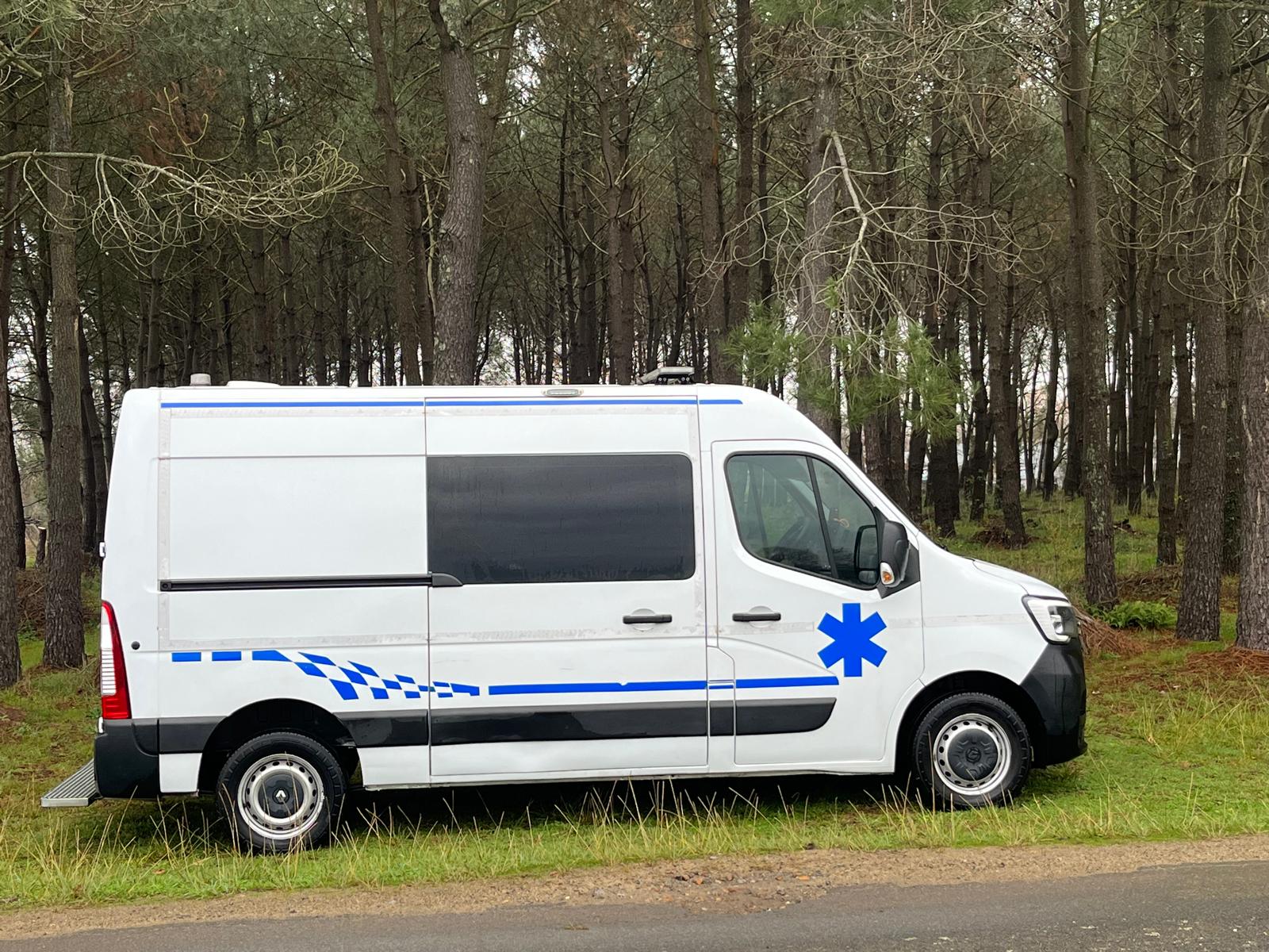 Renault Master 3 ambulance BSE – Image 10